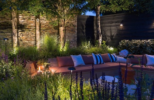 18978913.Je tuin een make-over geven Dat doe je met de juiste verlichting 18978913.Je tuin een make-over geven Dat doe je met de juiste verlichting